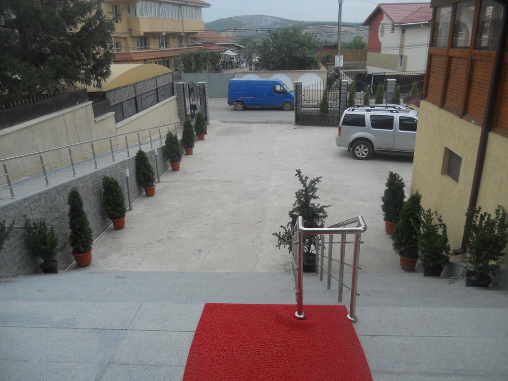 Pensiunea Cristal Тулча Екстериор снимка